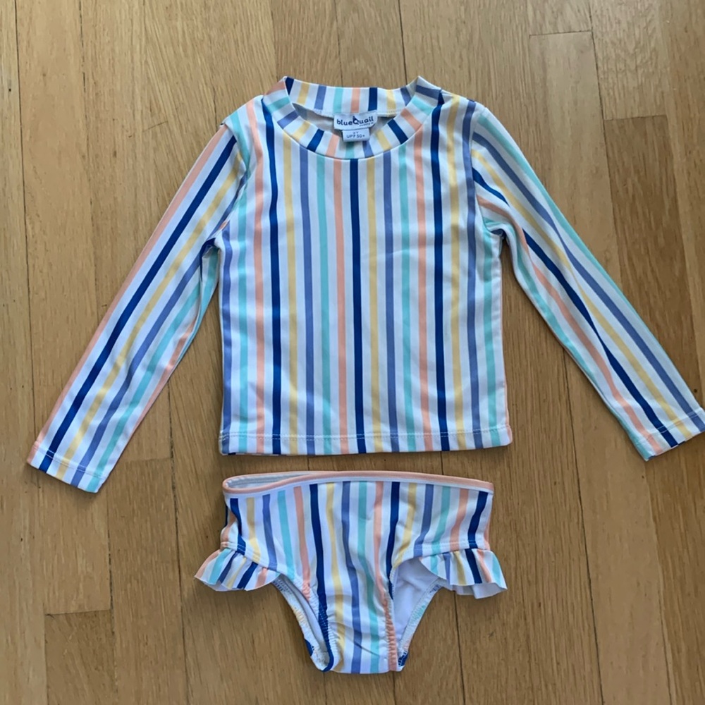 blueQuail rashguard and ruffled bottom swim suit, Size 3T, very good condition
